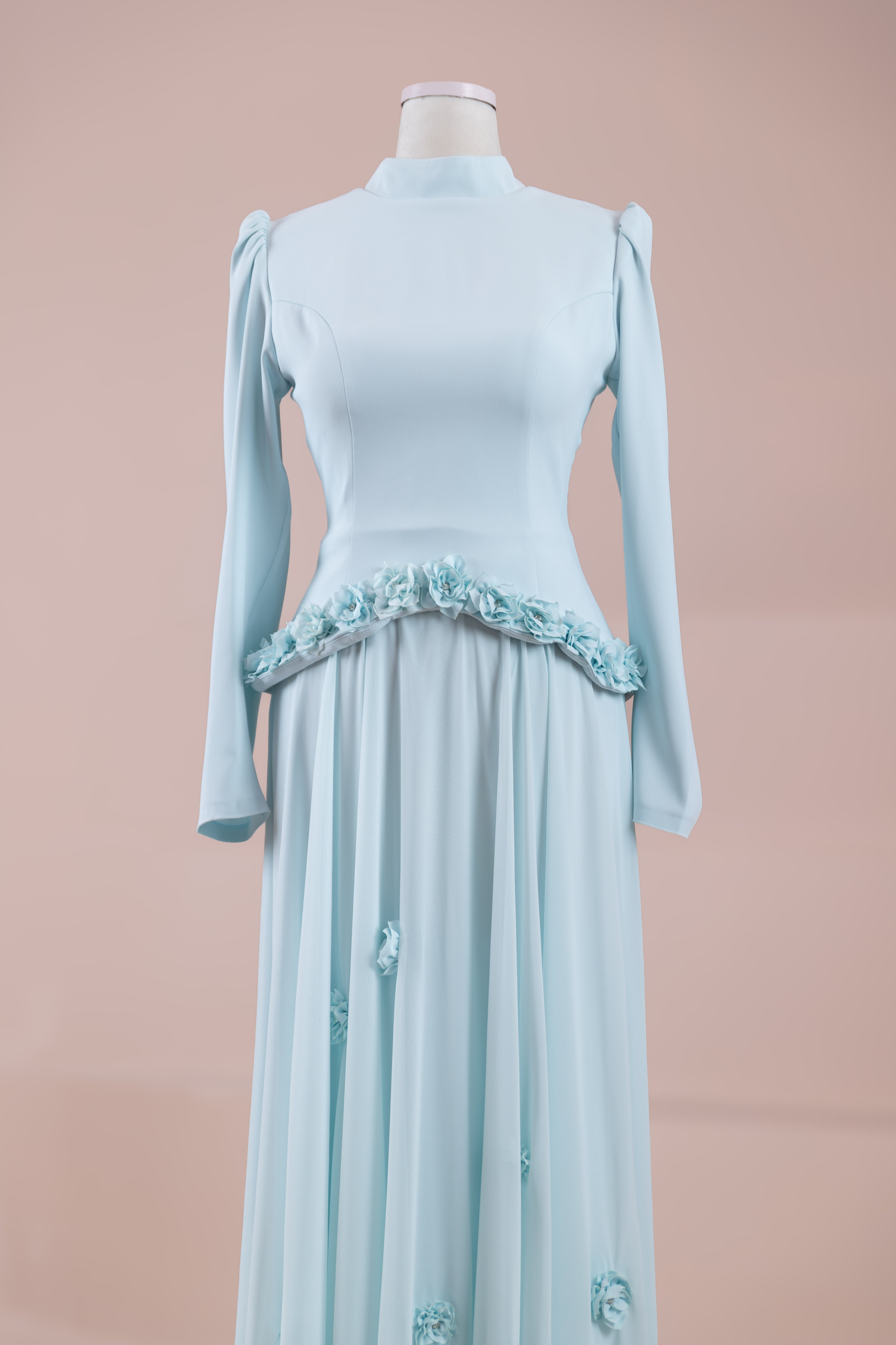 Viola Tesettür Abendkleid