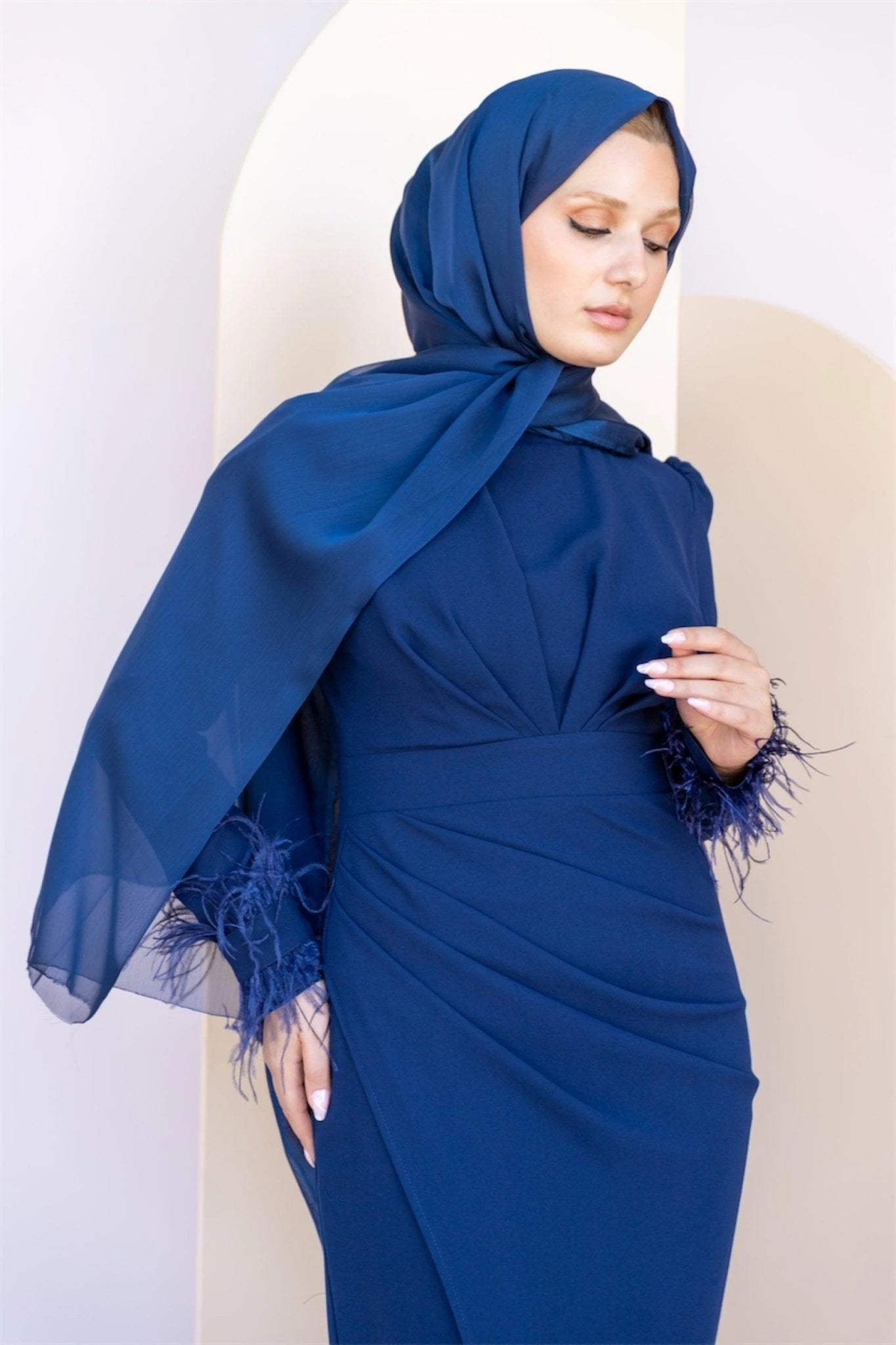 Kolları Tüylü Drapeli Tesettür Abiye - FioraofDress - tesettur - abiye - 46 - lacivert - hijab - evening - dress