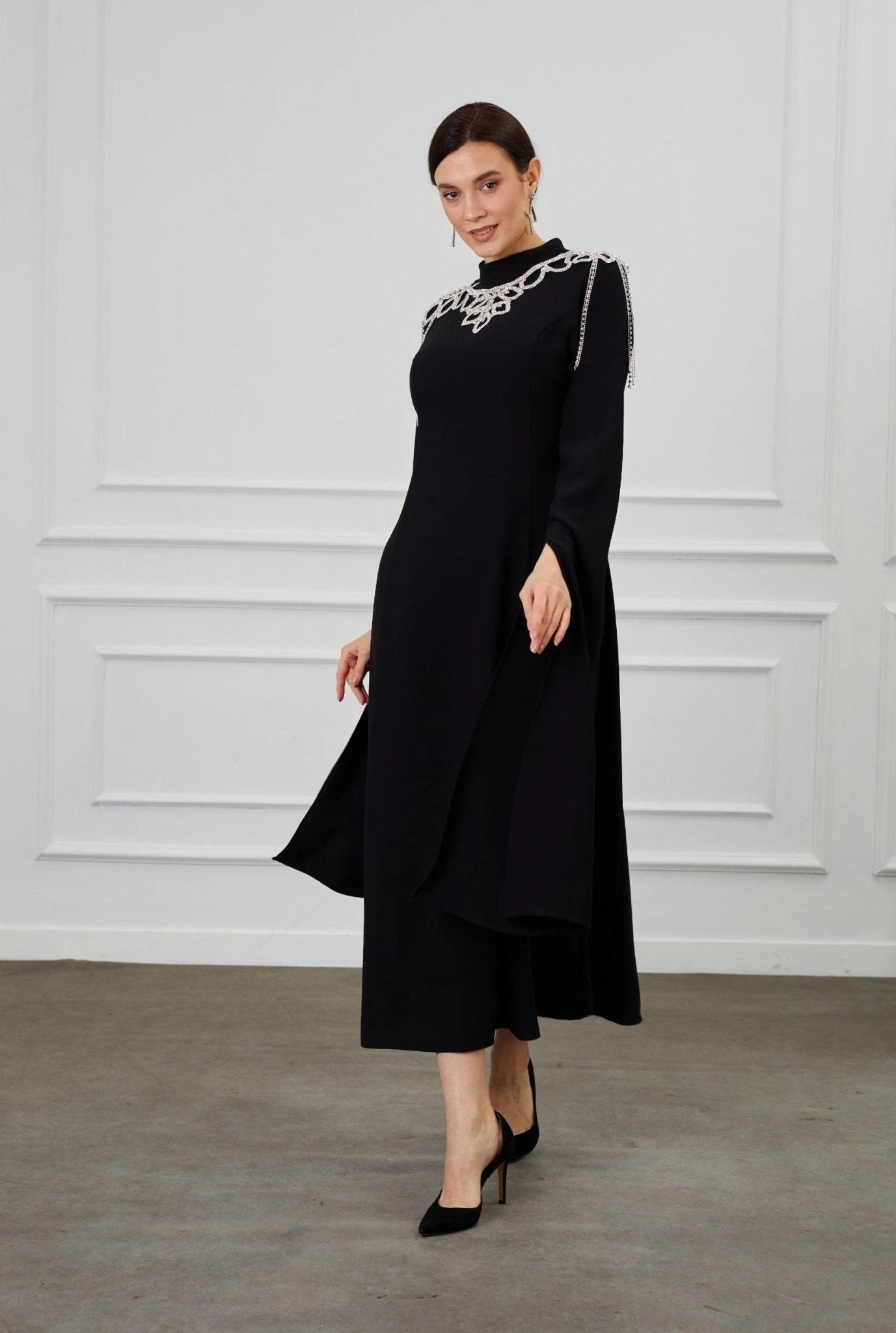 Siyah Pelerin Kol Tesettür Elbise - FioraofDress - tesettur - abiye - 44 - hijab - evening - dress